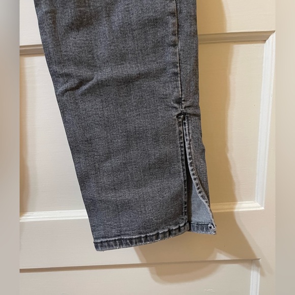 FULL LENGTH | HIGH RISE JEANS | GRAY - Picture 4 of 6